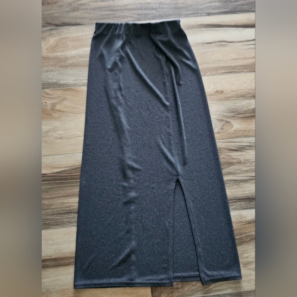 S.C. & Co full length grey skirt - Picture 2 of 4